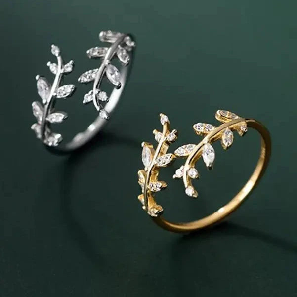 Elegant Leaf Ring